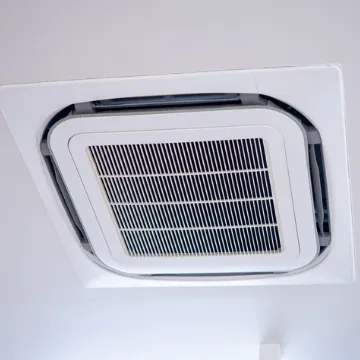 天カセ埋め込み型エアコンの画像